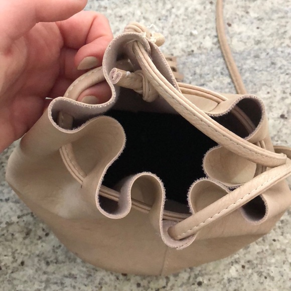 Tan Drawstring Hippie Purse - Picture 4 of 4